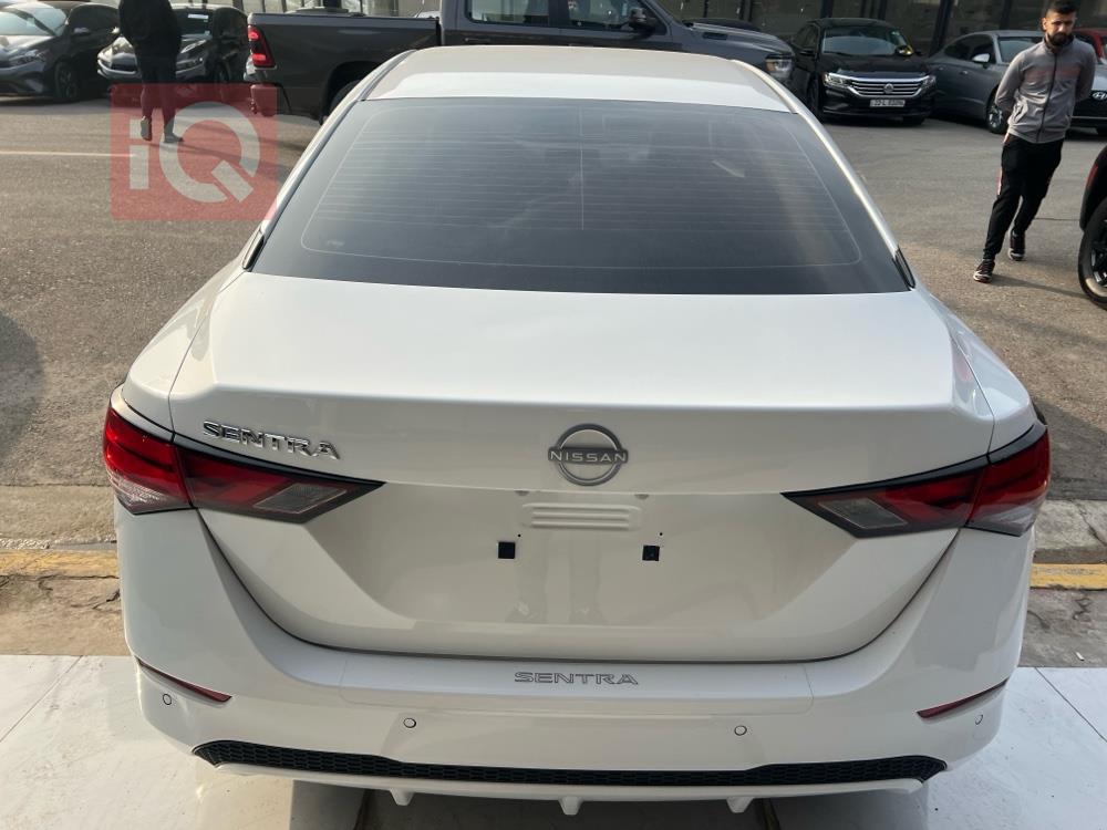 نيسان سنترا